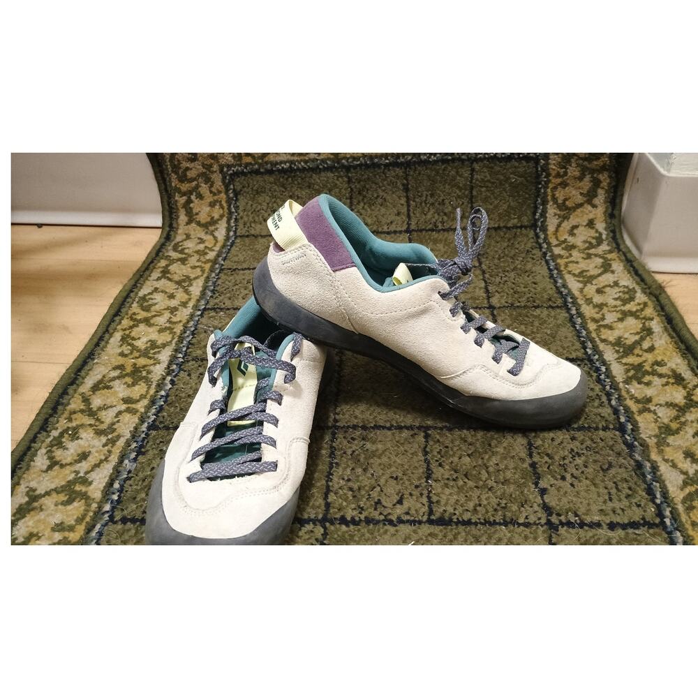 Preloved Women's  Black Diamond Prime Sneakers - Size 9.5   Birch/ Mulberry